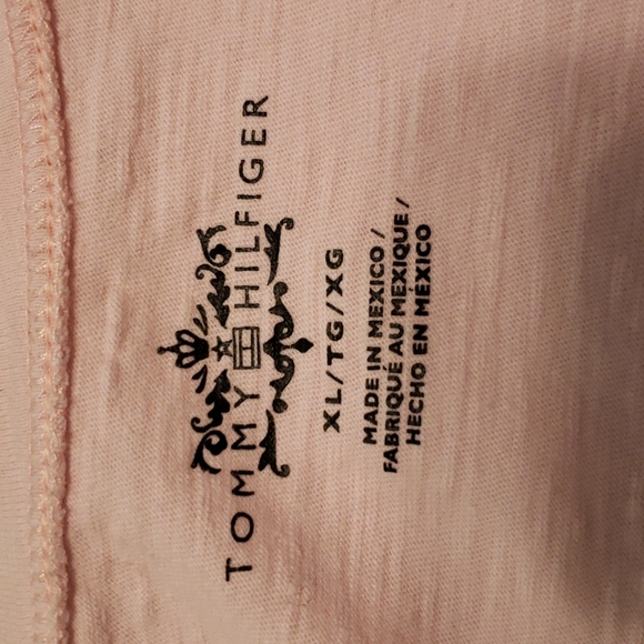 Pink Tommy Hilfiger printed short sleeve tee XL - Picture 2 of 3